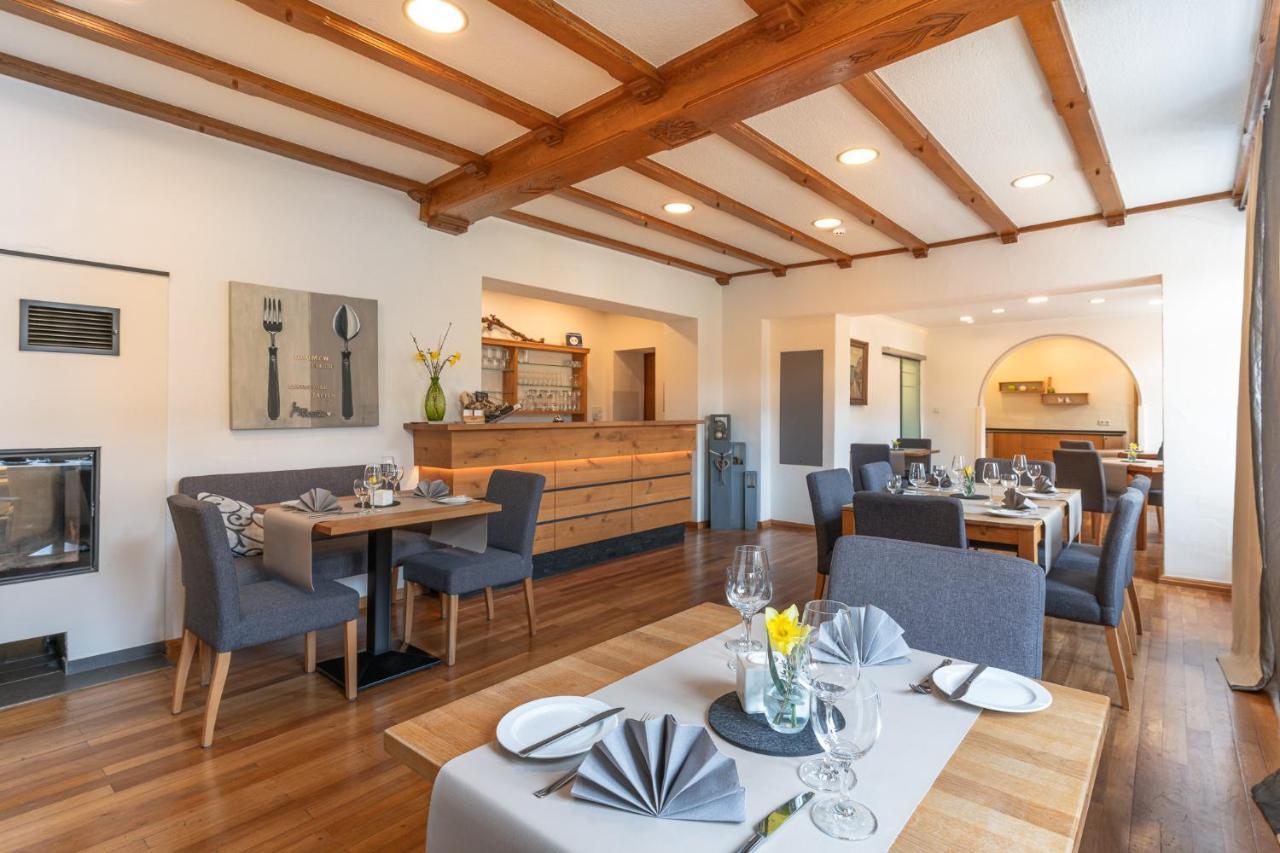 Hotel- Weingut- Moselloreley Писпорт Екстериор снимка