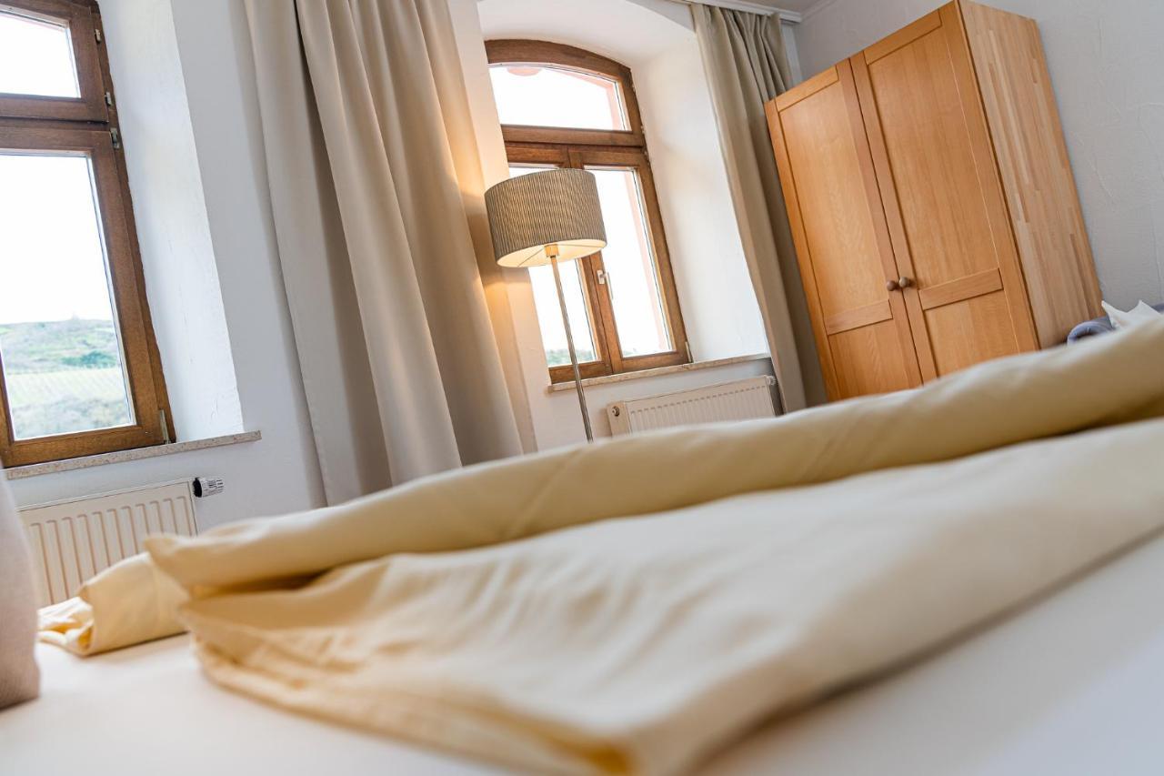 Hotel- Weingut- Moselloreley Писпорт Екстериор снимка