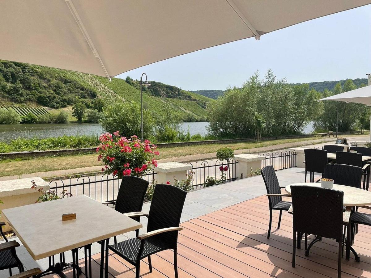 Hotel- Weingut- Moselloreley Писпорт Екстериор снимка